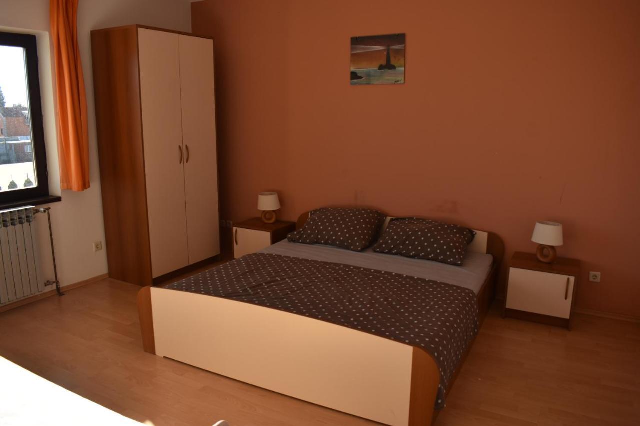 Apartmani Rade Βόντιτσε Εξωτερικό φωτογραφία